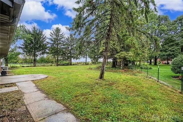 5705 Allen Park Drive, Tipp City, OH 45371