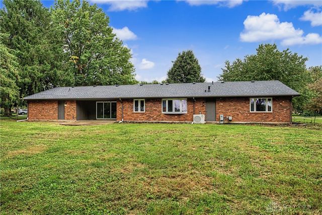 5705 Allen Park Drive, Tipp City, OH 45371