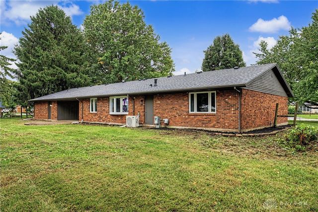 5705 Allen Park Drive, Tipp City, OH 45371