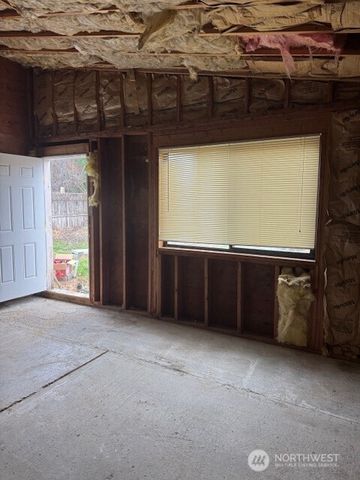 625 S Hawthorne Drive, Moses Lake, WA 98837