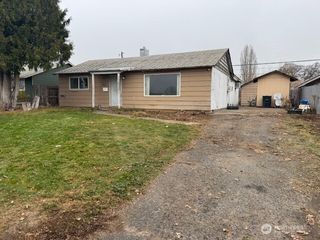 625 S Hawthorne Drive, Moses Lake, WA 98837