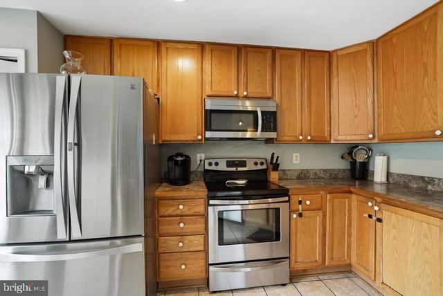 8048 WINDWARD KEY DR, Chesapeake Beach, MD 20732