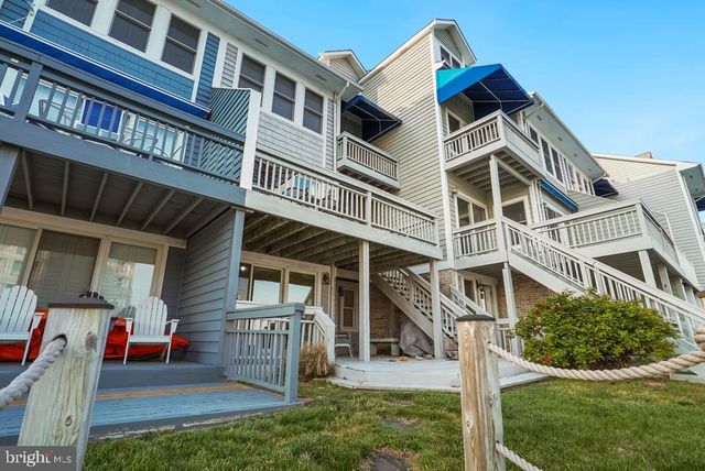 8048 WINDWARD KEY DR, Chesapeake Beach, MD 20732