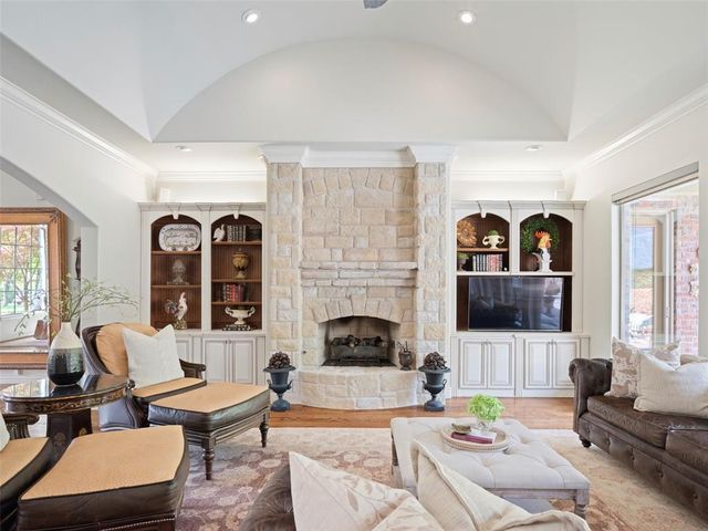 1509 Hidden Lake Drive, Edmond, OK 73034