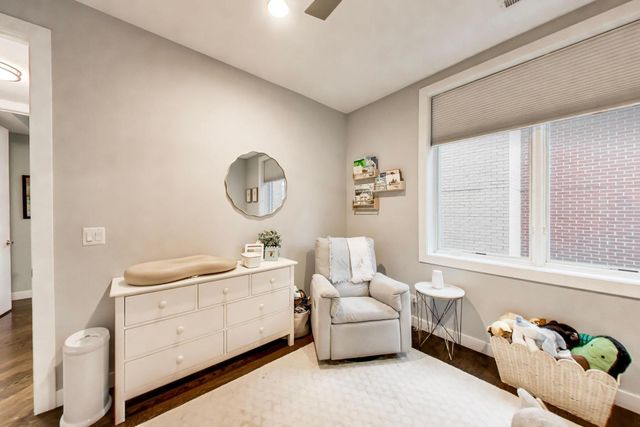 2817 N Oakley Avenue 2N, Chicago, IL 60618