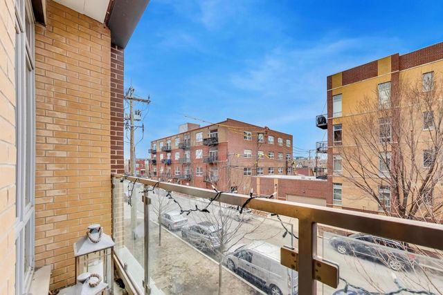 2817 N Oakley Avenue 2N, Chicago, IL 60618