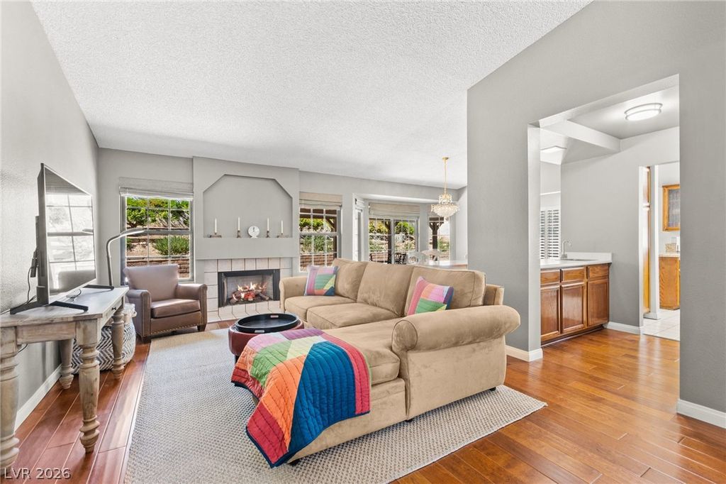 2805 Crystal Cove Drive, Las Vegas, NV 89117 — photo 2