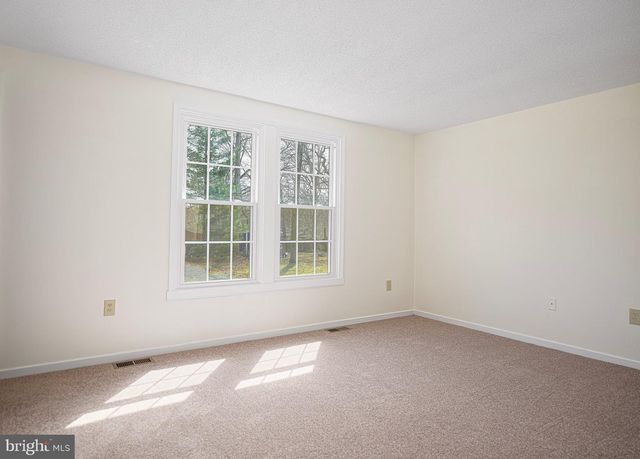 1811 CAPE MAY RD, Essex, MD 21221