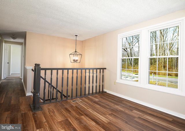 1811 CAPE MAY RD, Essex, MD 21221