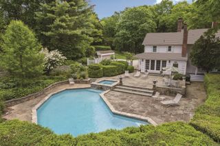 25 Johnny Cake Hill Road, Old Lyme, CT 06371