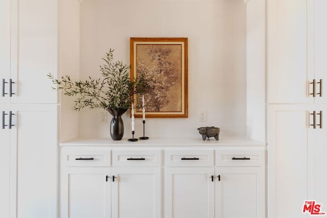 3617 Cimarron Street, Los Angeles, CA 90018