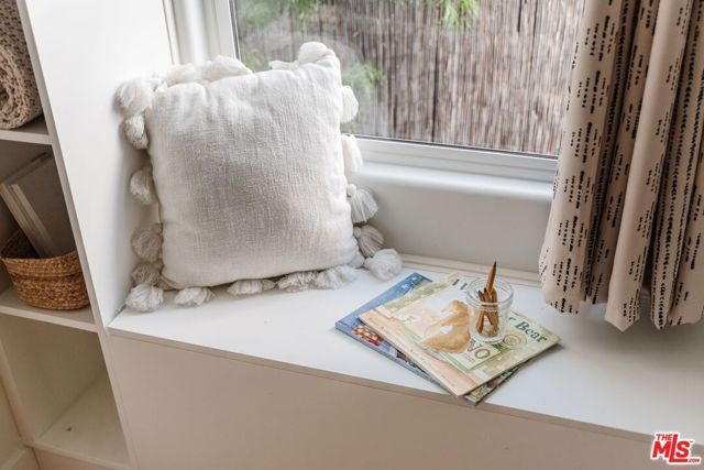 3617 Cimarron Street, Los Angeles, CA 90018