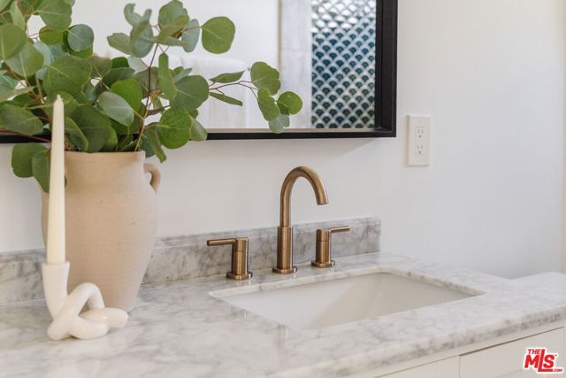 3617 Cimarron Street, Los Angeles, CA 90018