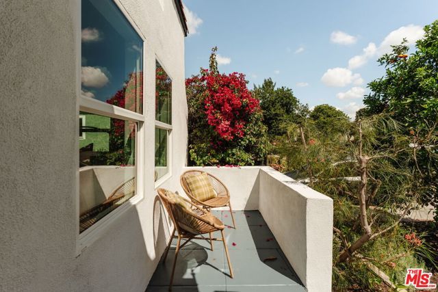 3617 Cimarron Street, Los Angeles, CA 90018