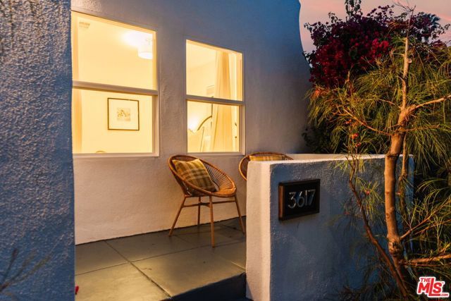 3617 Cimarron Street, Los Angeles, CA 90018