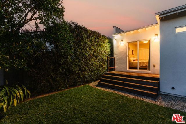 3617 Cimarron Street, Los Angeles, CA 90018