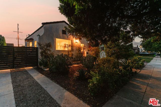 3617 Cimarron Street, Los Angeles, CA 90018