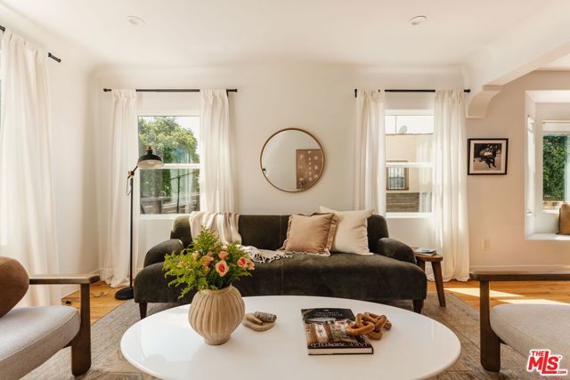 3617 Cimarron Street, Los Angeles, CA 90018