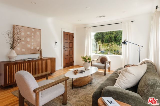 3617 Cimarron Street, Los Angeles, CA 90018