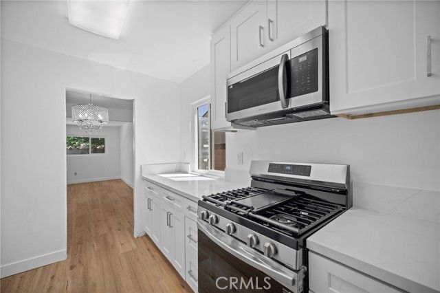 7848 Chastain Avenue, Reseda (los Angeles), CA 91335