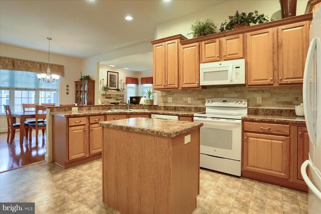 409 CARMELLA DR, Mechanicsburg, PA 17050