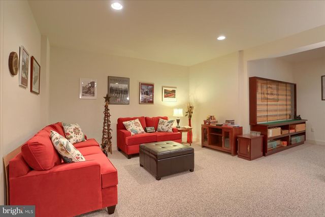 409 CARMELLA DR, Mechanicsburg, PA 17050