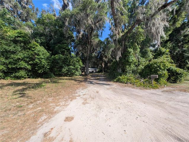 364 COUNTY ROAD 309, Satsuma, FL 32189