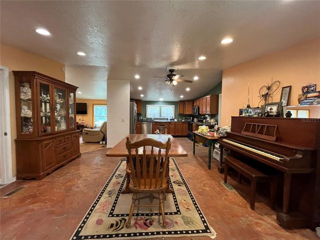 364 COUNTY ROAD 309, Satsuma, FL 32189