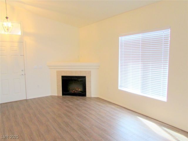 2305 West Horizon Ridge Parkway 1422, Henderson, NV 89052