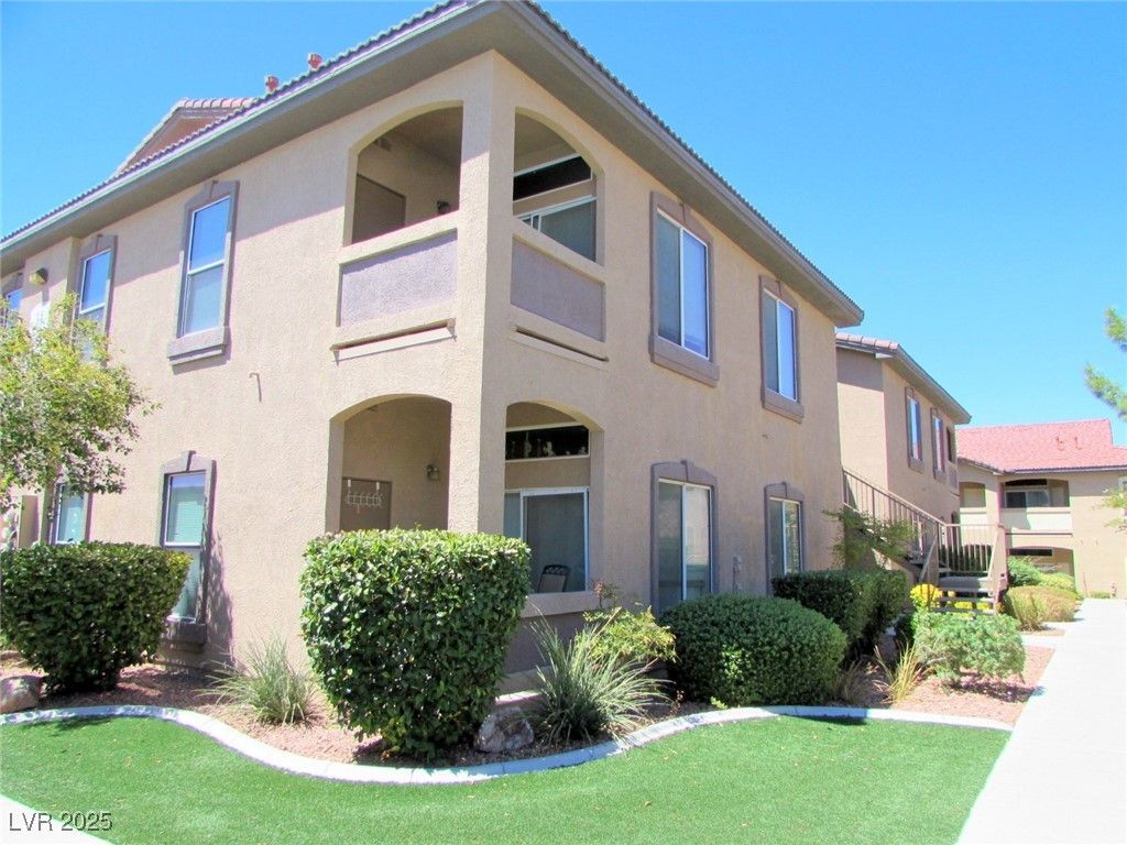 2305 West Horizon Ridge Parkway 1422, Henderson, NV 89052