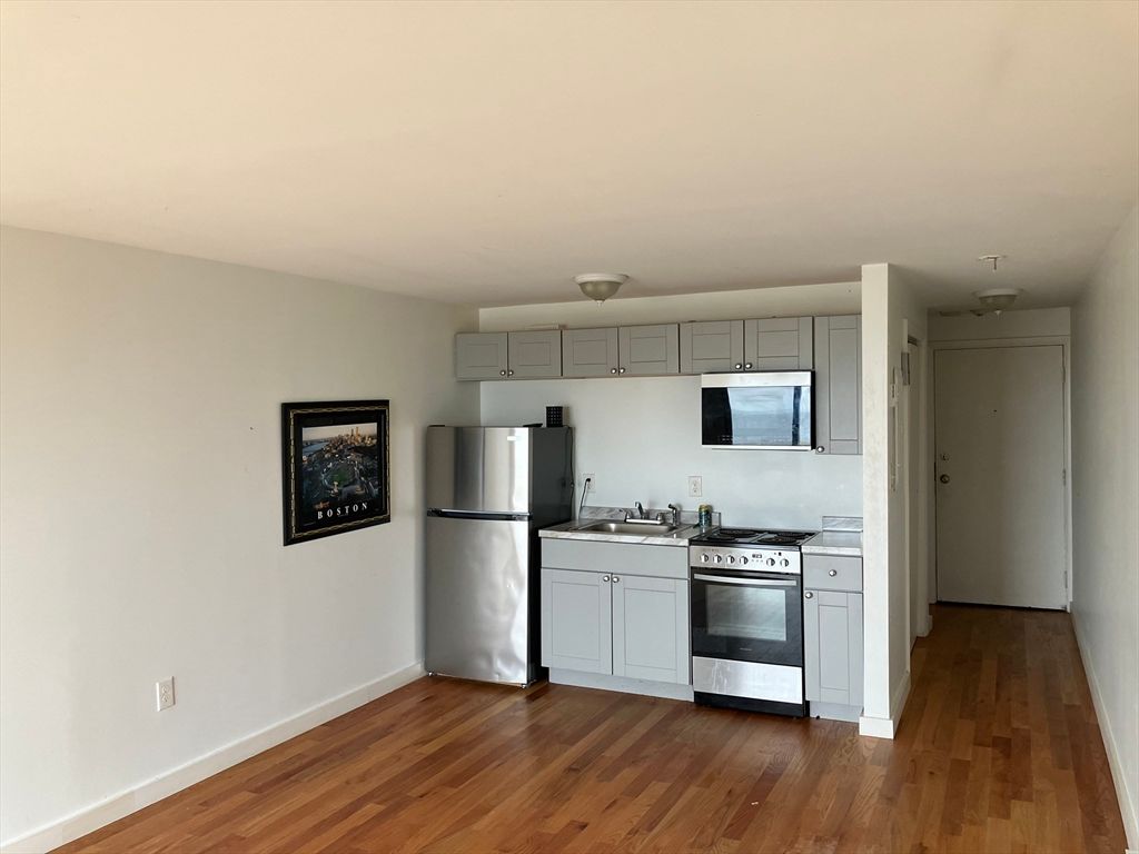 383 Revere Beach Blvd 5, Revere, MA 02156