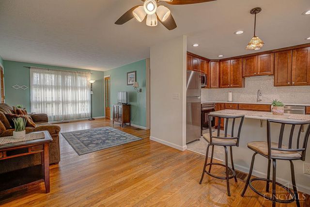 29 Dayspring Terrace, Greenhills, OH 45218