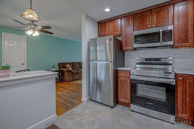 29 Dayspring Terrace, Greenhills, OH 45218