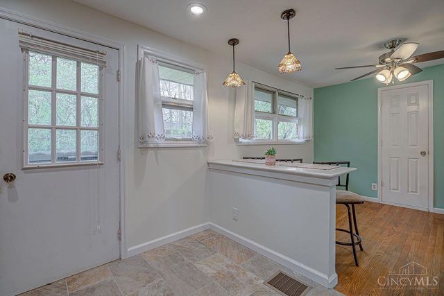 29 Dayspring Terrace, Greenhills, OH 45218