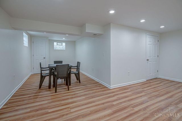 29 Dayspring Terrace, Greenhills, OH 45218