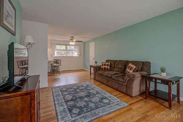 29 Dayspring Terrace, Greenhills, OH 45218