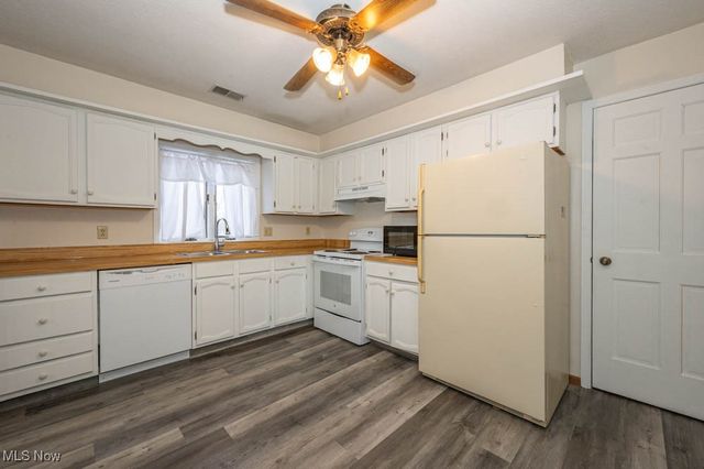 852 Pearson Circle 3, Boardman, OH 44512