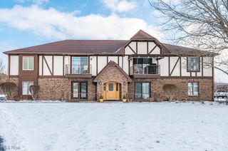852 Pearson Circle 3, Boardman, OH 44512