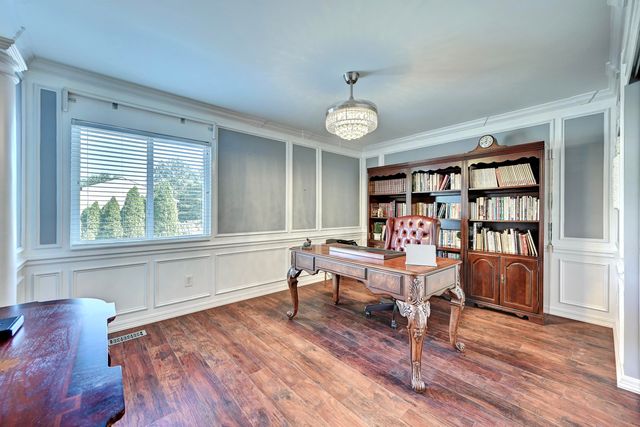6248 Castle Oak Drive, Florence, KY 41042