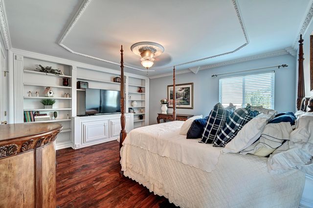 6248 Castle Oak Drive, Florence, KY 41042
