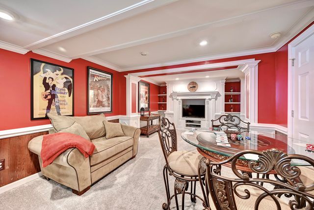 6248 Castle Oak Drive, Florence, KY 41042