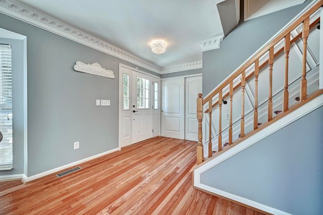 6248 Castle Oak Drive, Florence, KY 41042
