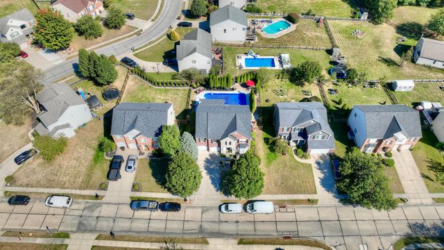 6248 Castle Oak Drive, Florence, KY 41042