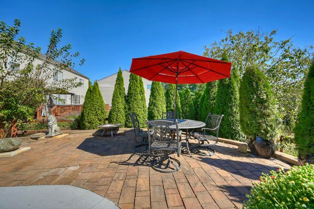 6248 Castle Oak Drive, Florence, KY 41042