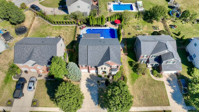 6248 Castle Oak Drive, Florence, KY 41042