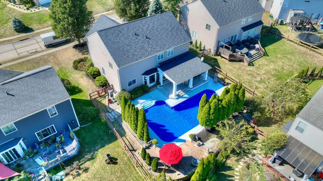 6248 Castle Oak Drive, Florence, KY 41042