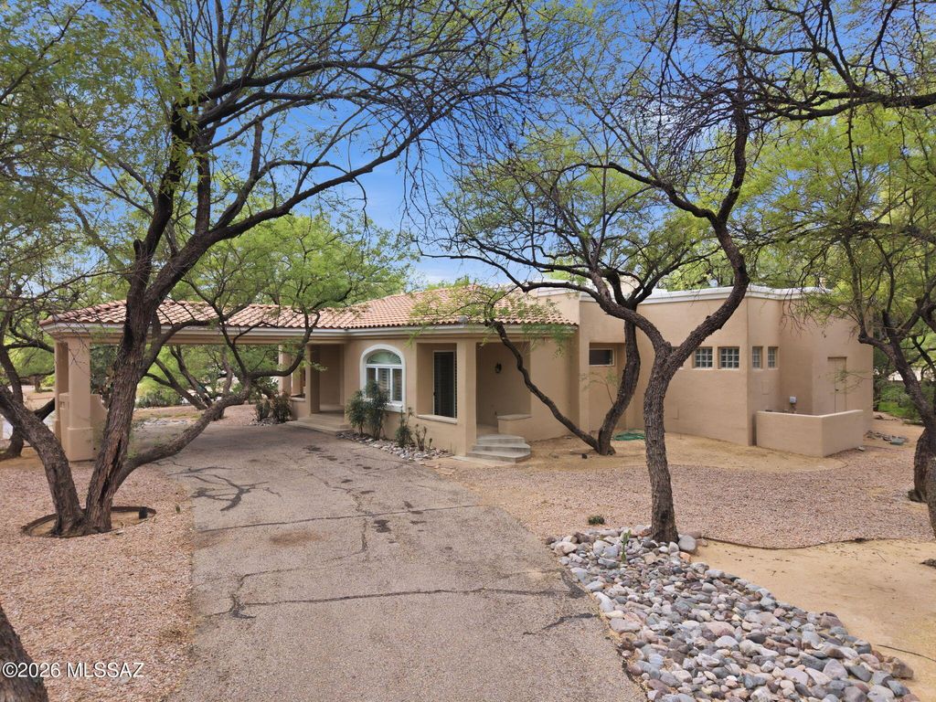 12501 E Gold Dust Drive, Tucson, AZ 85749