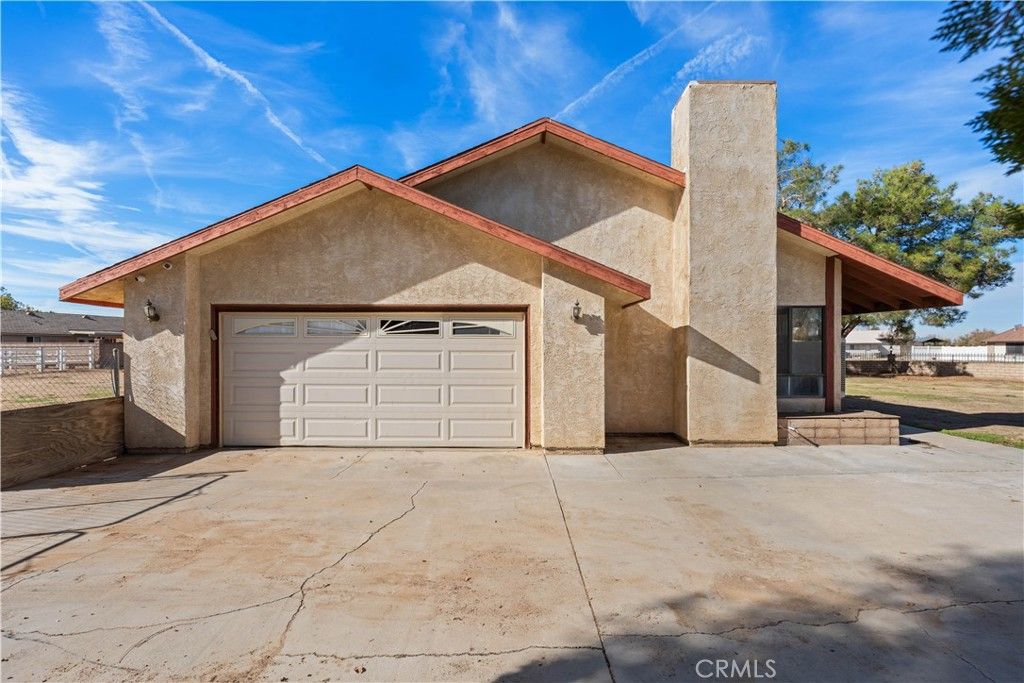 18891 Shoshonee Road, Apple Valley, CA 92307