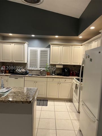 3212 S Anthony Cir S 1, West Palm Beach, FL 33417