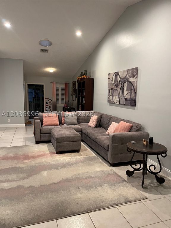 3212 S Anthony Cir S 1, West Palm Beach, FL 33417